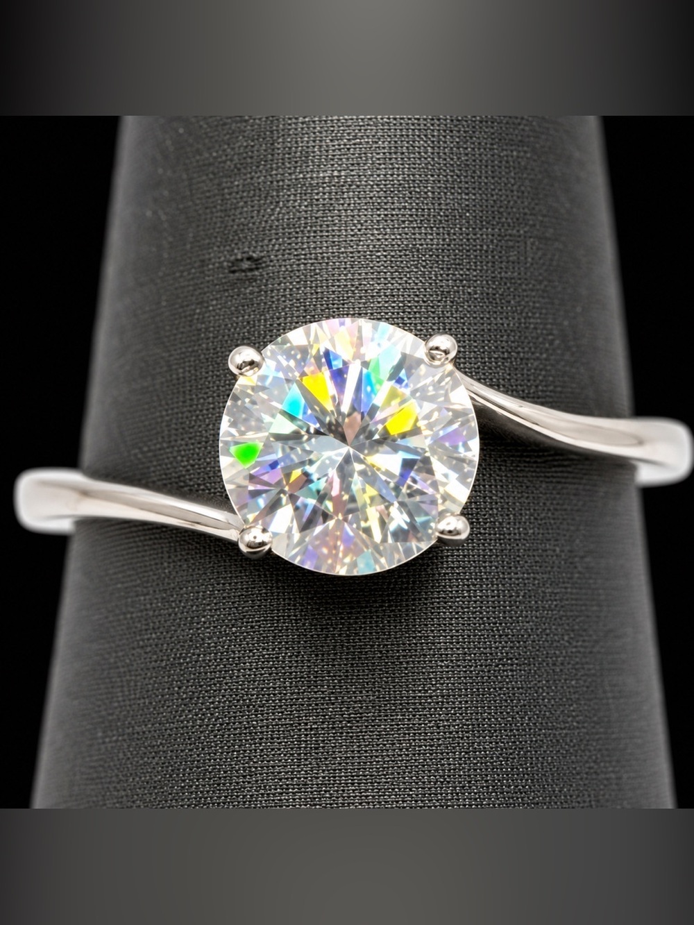 Sterling Silver Solitaire Ring w Faceted Zircon Center Stone | Size 6 | EUC